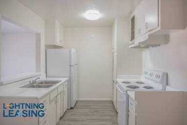 Main picture of 915 N Wilton Pl