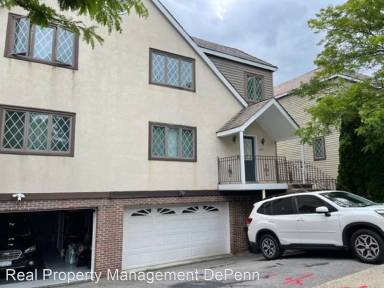 Main picture of 127 Pelhamdale Ave