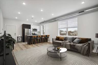 Main picture of 717 N 41st St