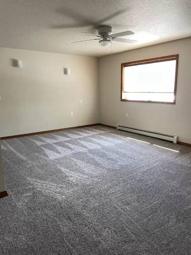 Main picture of 1332 River St