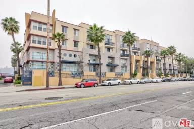 Main picture of 360 W Avenue 26