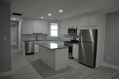 Main picture of 6064 Ridge Ave