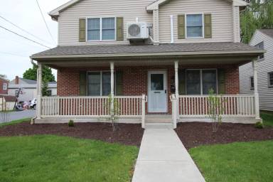 Main picture of 315A S Railroad Ave