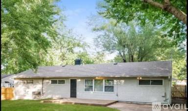 Main picture of 7810 E 112th St