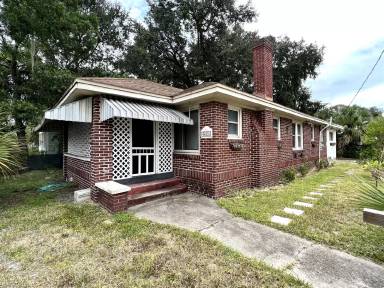 Main picture of 4625 Brentwood Ave