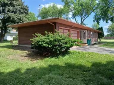 Main picture of 217 Maplewood Dr