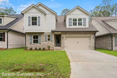 Main picture of 134 Laurel Oaks Dr