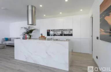 Main picture of 333 Washington St