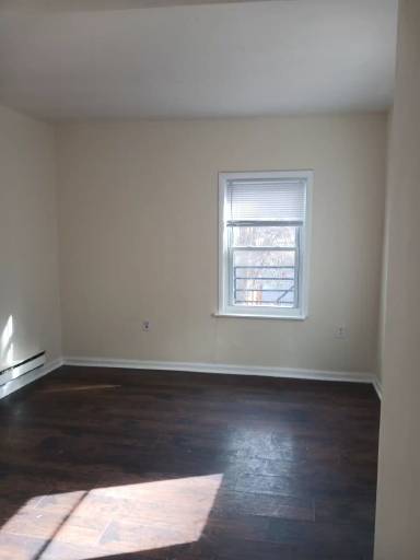 Main picture of 67 Academy St