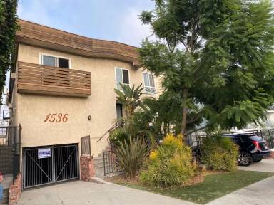 Main picture of 1536 S Bundy Dr