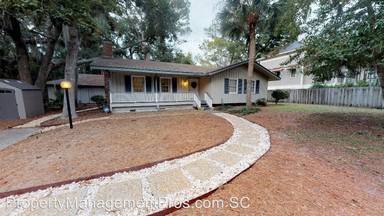 Main picture of 10 Myrtle Ln