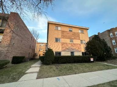 Main picture of 5427 N Artesian Ave