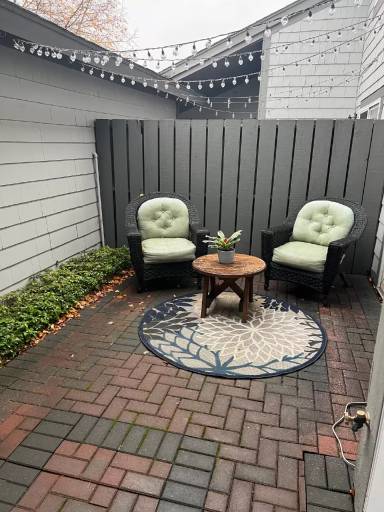 Main picture of 417 Summerhaven Dr N