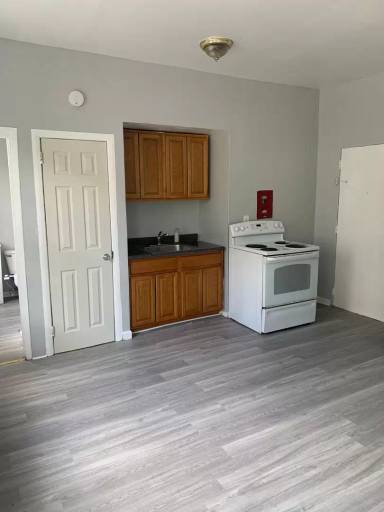 Main picture of 195 Broadway Apartments