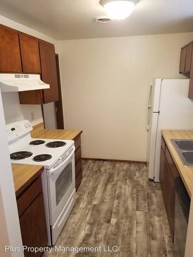 Main picture of 640 SE Centennial St