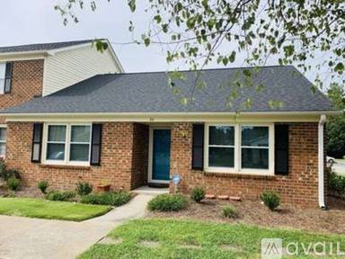 Main picture of 2700 Thackery Rd