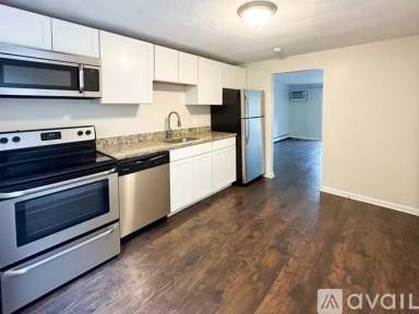 Main picture of 9 Woodcrest Ct
