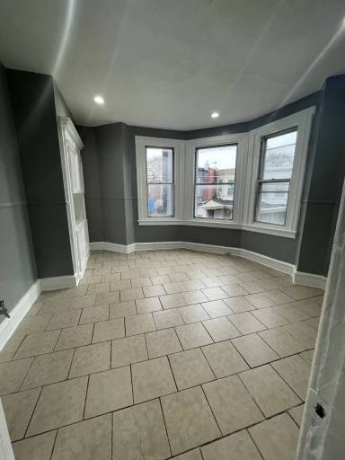 Main picture of 3259 Potter St