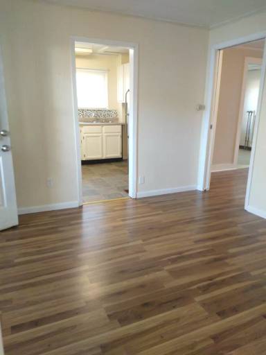 Main picture of 403 W Garfield St
