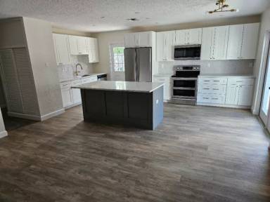 Main picture of 1149 SW 1st Ter