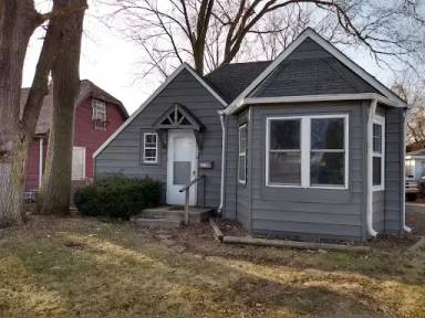 Main picture of 210 Bellevue Dr