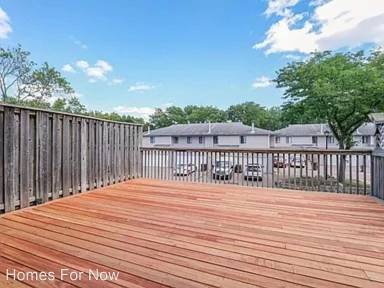 Main picture of 1142 Landmark Trl N