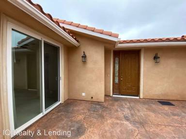 Main picture of 2066 George Maria Way