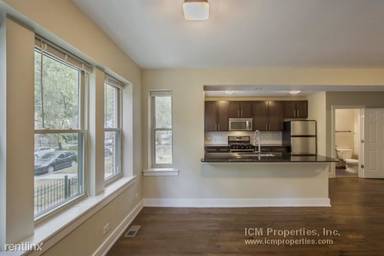 Main picture of 5058 N Winchester Ave