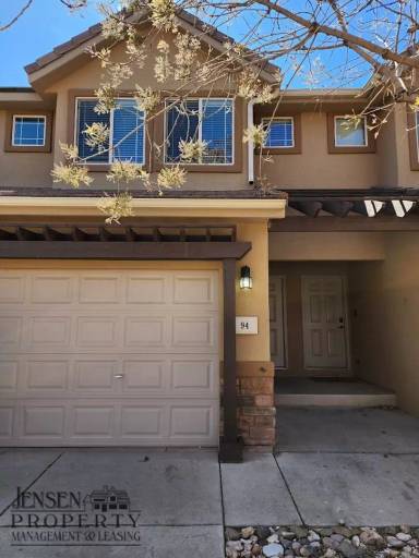 Main picture of 1000 E Bluff View Dr