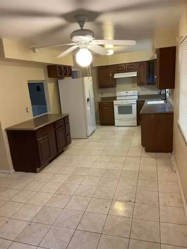 Main picture of 5645 N 86th Pl