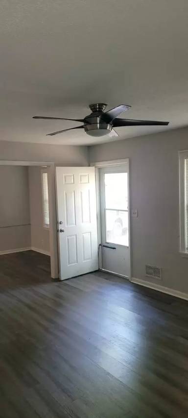 Main picture of 10012 Wheeling Ave