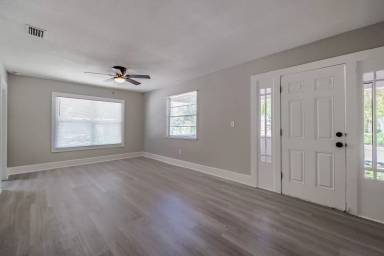 Main picture of 1401 12th St S