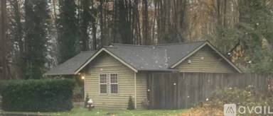 Main picture of 2002 Electric Ave