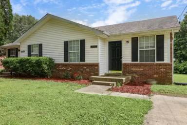 Main picture of 624 R S Bradley Blvd