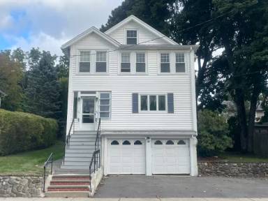 Main picture of 339 Washington St