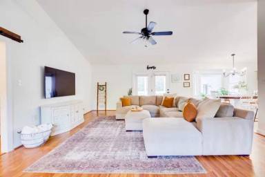 Main picture of 8776 Sawara Way