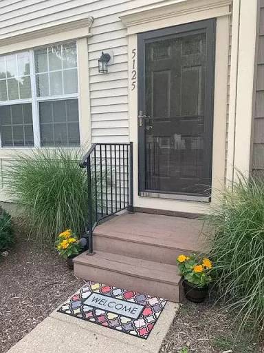 Main picture of 5125 Singleton Dr