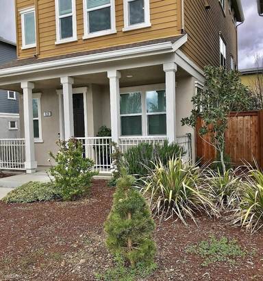 Main picture of 939 Phelan Ave