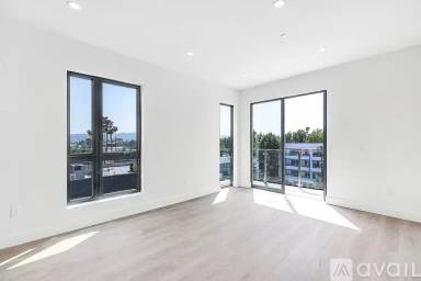 Main picture of The Chandler at Valley Village