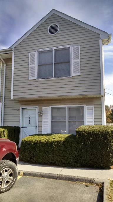 Main picture of 516 Yorktowne Pl