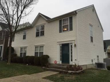 Main picture of 7910 Fir Green Way
