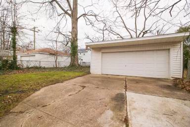 Main picture of 20251 Crystal Ave