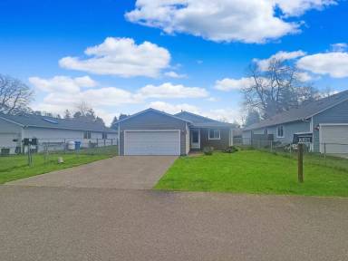 Main picture of 226 166th St E