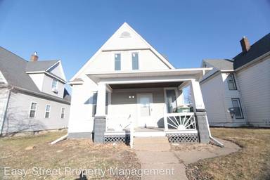 Main picture of 1912 Dixwell St