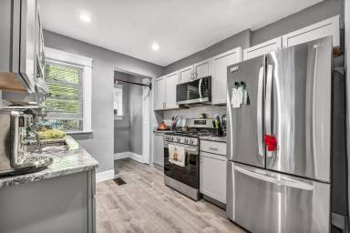 Main picture of 1917 Forestview Dr