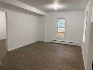 Main picture of 248 Spring St