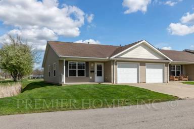 Main picture of 870 Serenity Ln