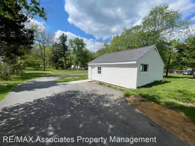 Main picture of 2042 S College Ave