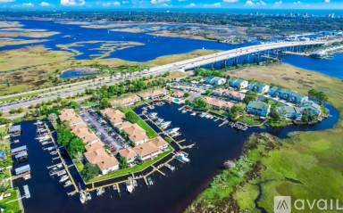 Main picture of 14750 Beach Blvd