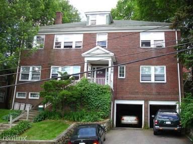 Main picture of 62 Algonquin Rd